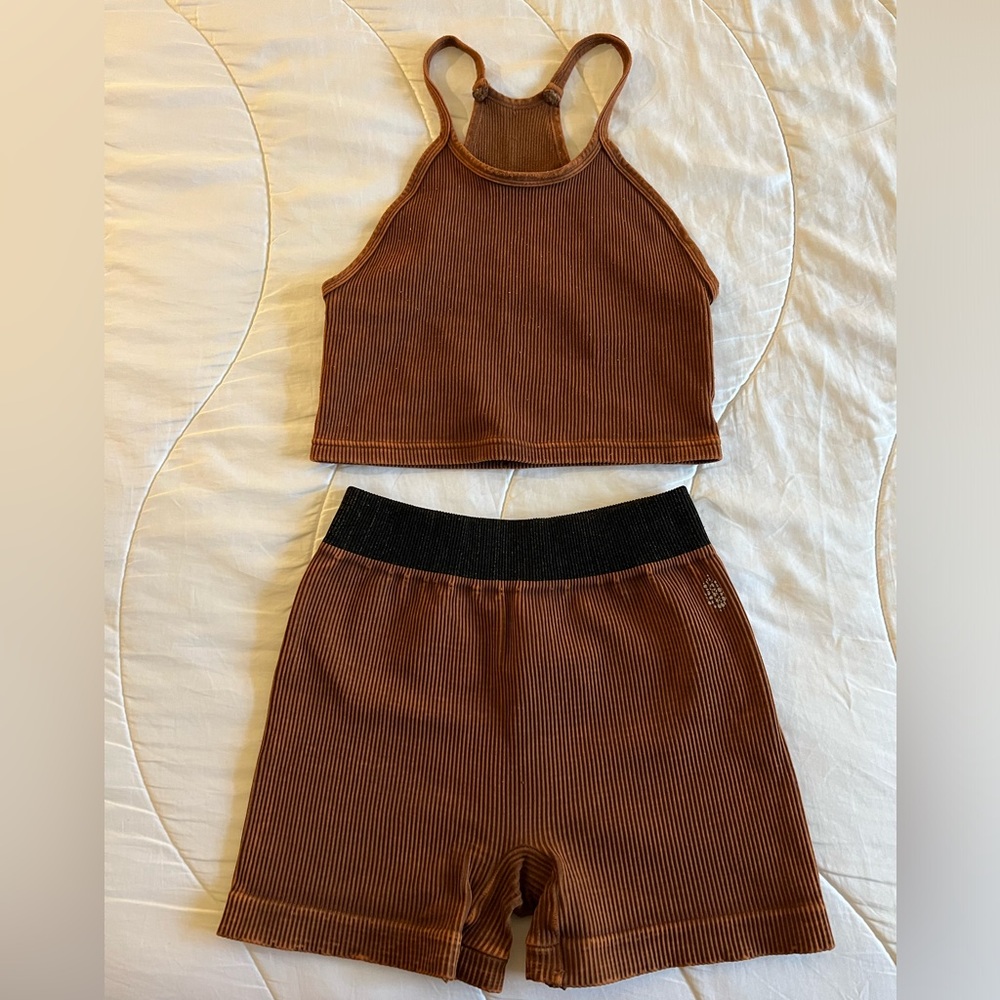 Free People Movement Happiness Runs set